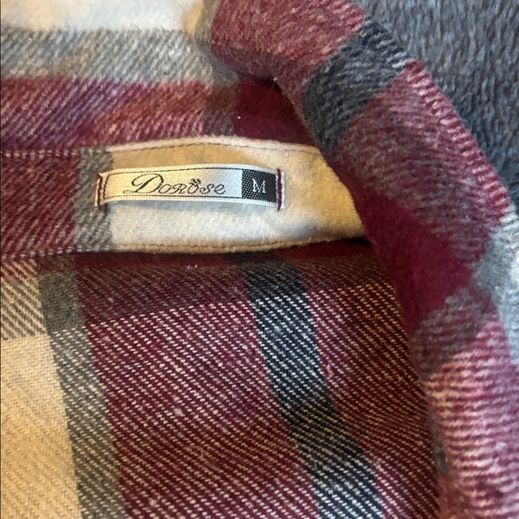 Shacket - Picture 2 of 3